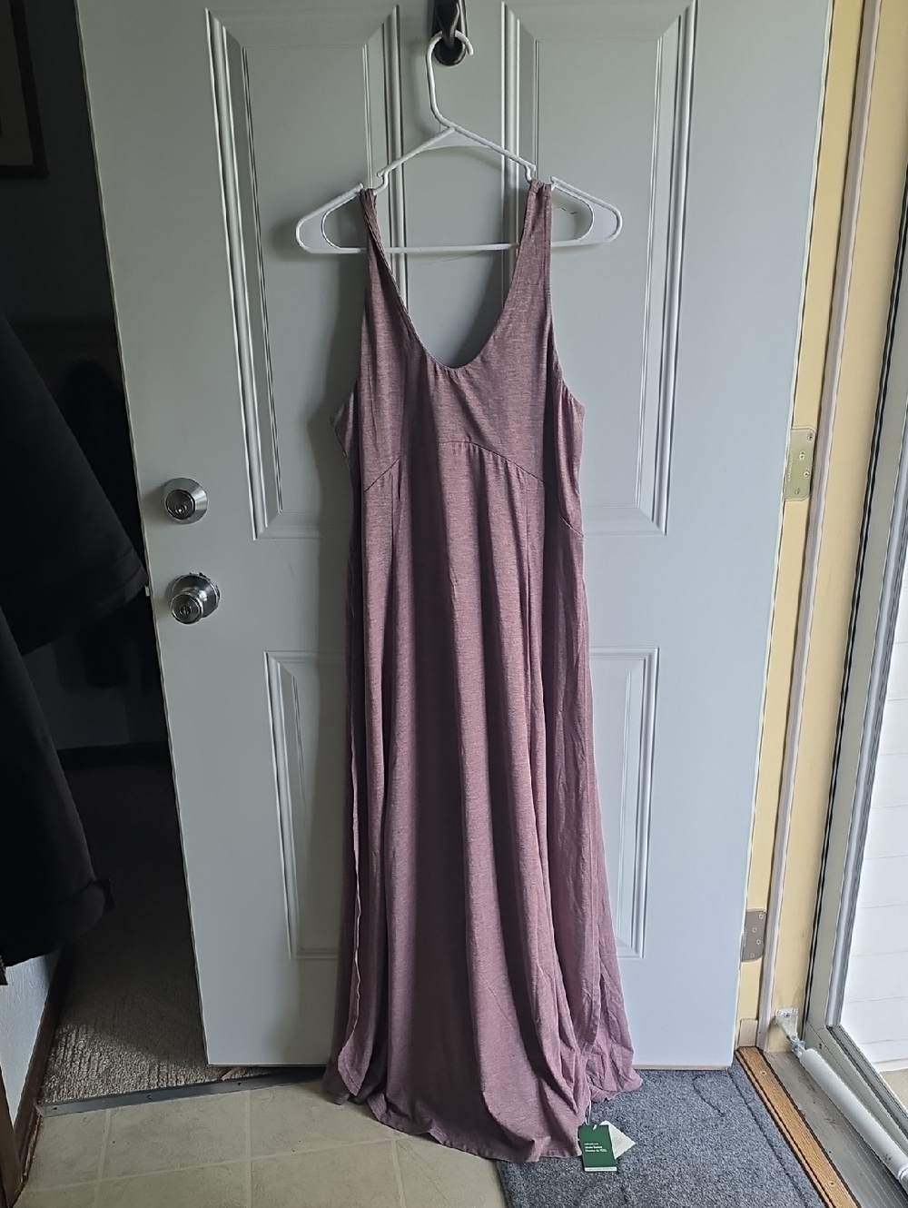 HALARA Sleeveless Flowing Maxi Dress in Dusty Mauve